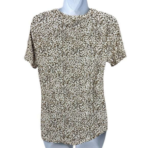 Old Navy Luxe Animal Print Blouse Sz S Short Sleeve Round Hem Soft Top Shirt - Picture 4 of 5